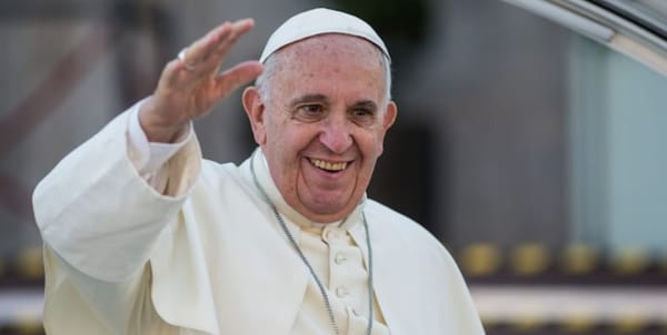 Lutto a San Pietro: fedeli in lacrime per la morte di Papa Francesco